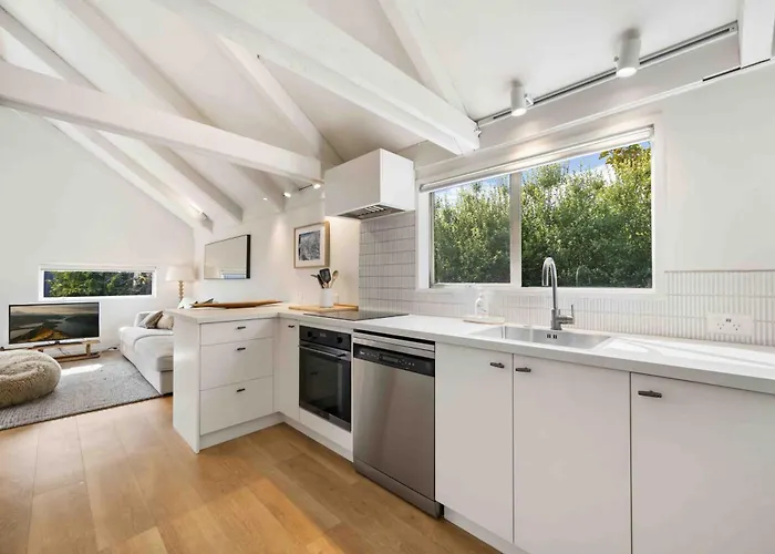 Hébergement de vacances And Mountain Views - 2 Living Areas - Sleeps 8 Wanaka